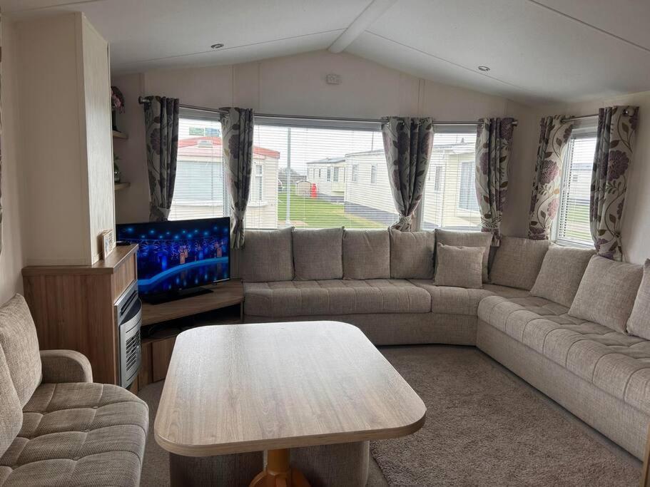 Red Lion Caravan Park, Арброт Экстерьер фото